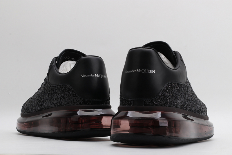 MCQUEEN OVERSIZED SNEAKER