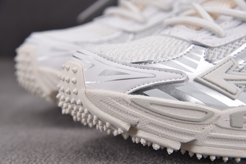 OFF-WHITE BE RIGHT BACK