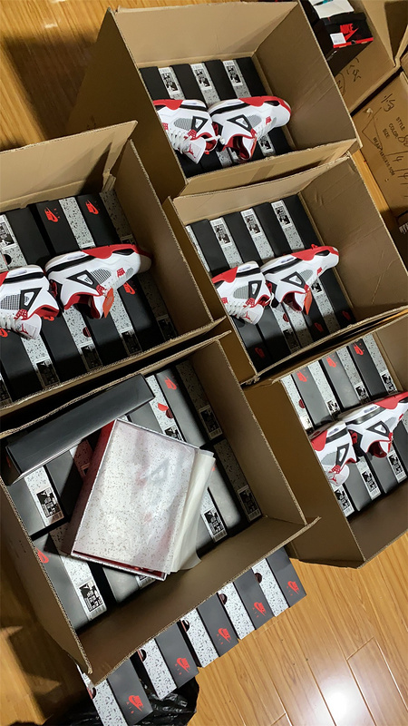 Premier x Nike SB Dunk Low Premium “Northern Lights” 724183-063