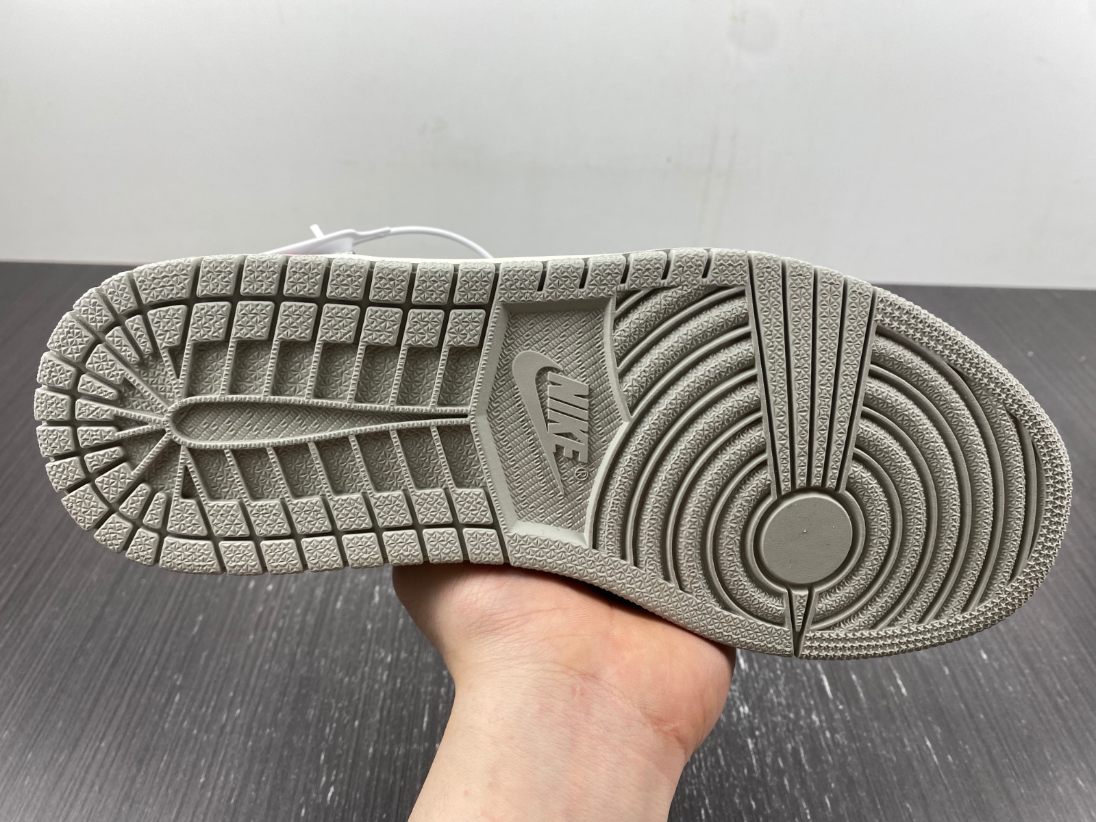 Air Jordan 1 Low OG "Black Cement" CZ0790-001