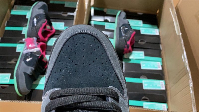 Premier x Nike SB Dunk Low Premium “Northern Lights” 724183-063