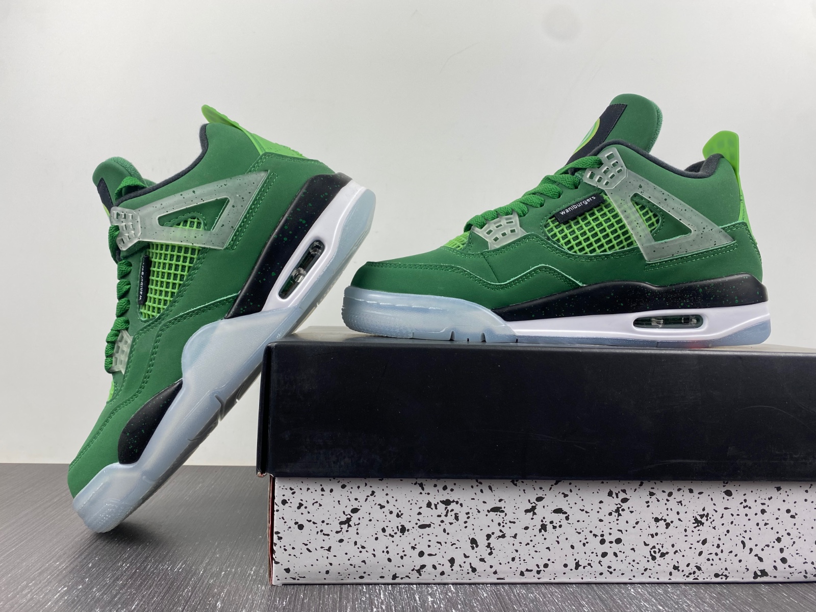 Nike Air Jordan 4 PE customize