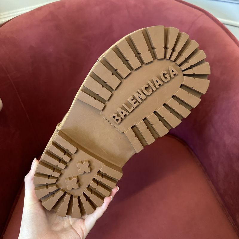 Balenciaga Winter Boots (Middle-Top)