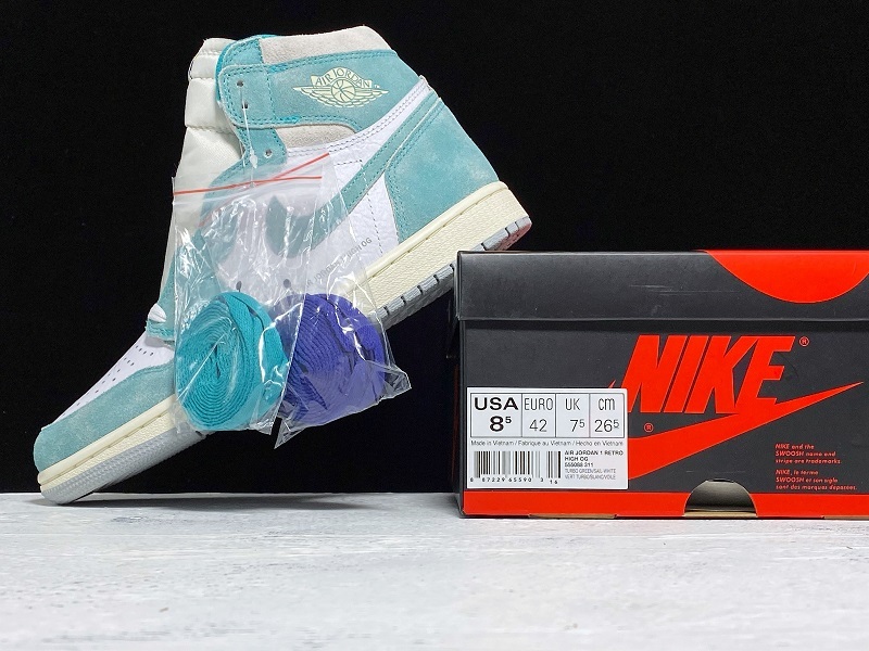 Air Jordan 1 Retro High OG "Turbo Green" 555088-311