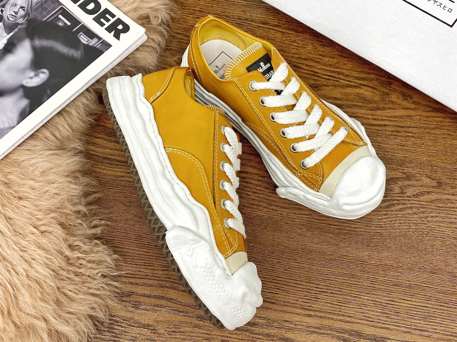 Maison Mihara Yasuhiro Low-Top Sneakers MMY-008