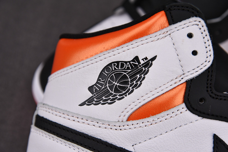 Air Jordan 1 Retro High Electro Orange 555088-180