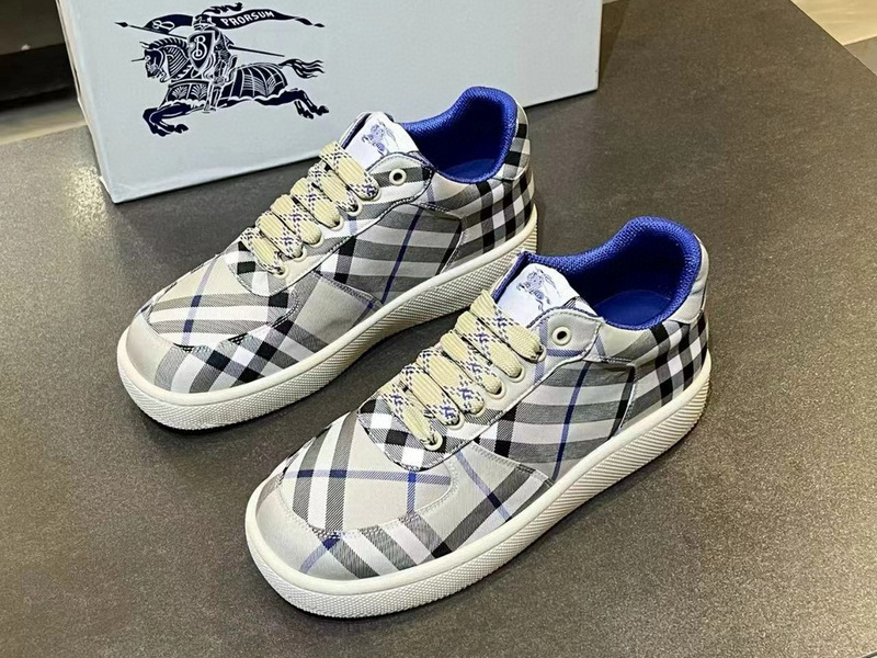 Burberry Check Terrace Sneakers  BBR--3007