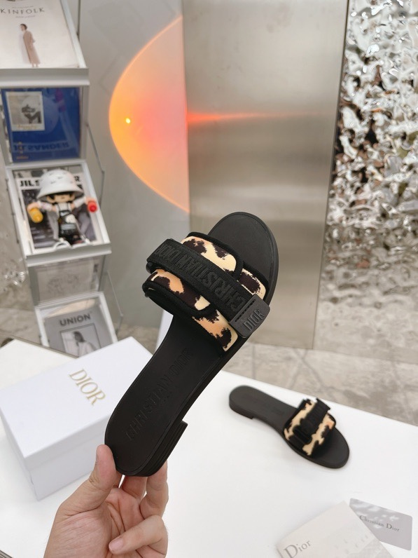 DIOR EVOLUTION SANDAL