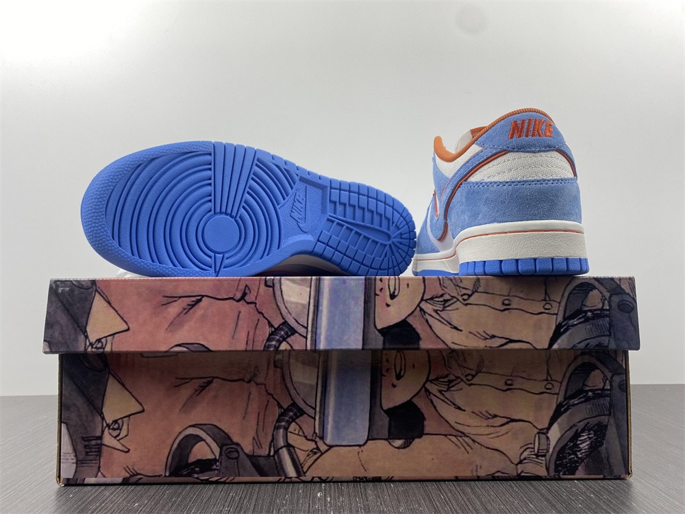 Katsuhiro Otomo x Nike Dunk Low "Steam Boy"