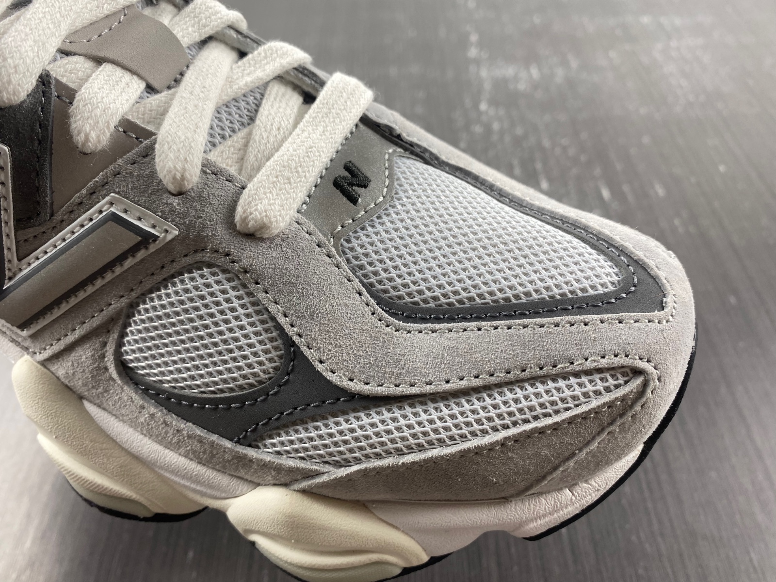 New Balance 9060 Rain Cloud Grey - U9060GRY