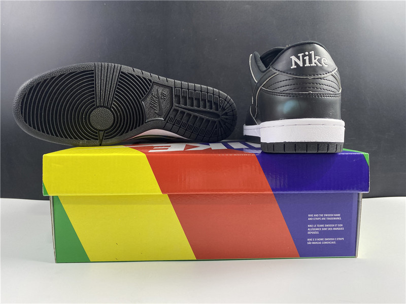 Civilist x Nike SB Dunk Low CZ5123-001