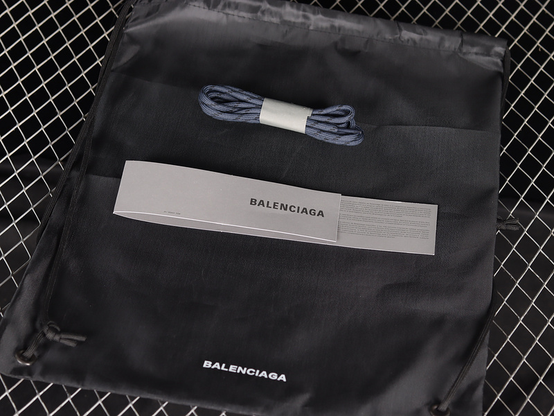 Balenciaga TRIPLE S TRAINER