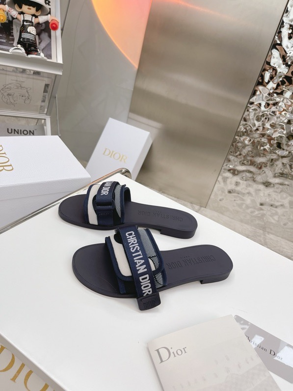DIOR EVOLUTION SANDAL