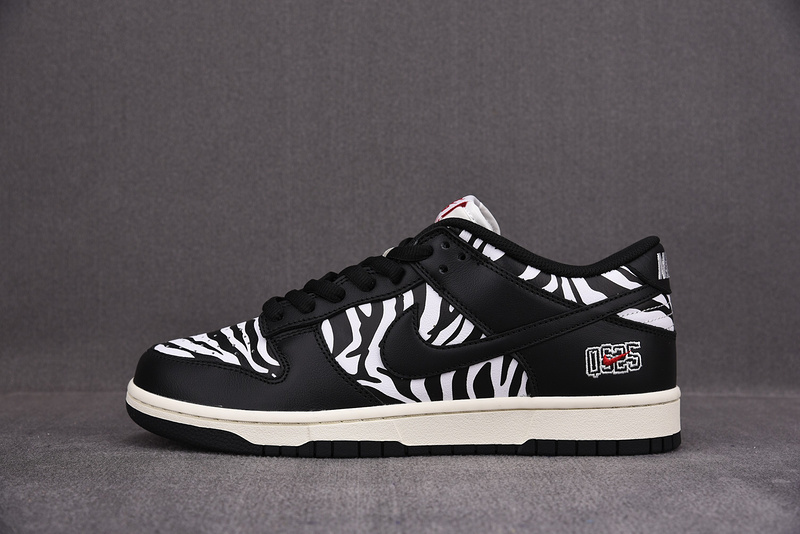 Quartersnacks x Nike SB Dunk Low Zebra DM3510-001