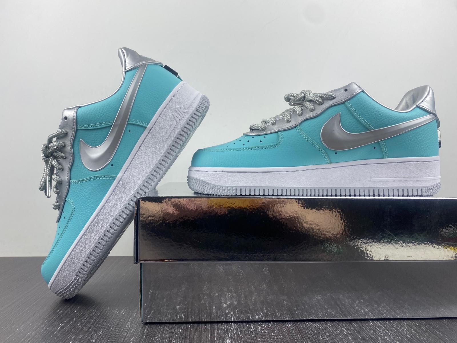 Tiffany & Co. x Nike Air Force 1 Low