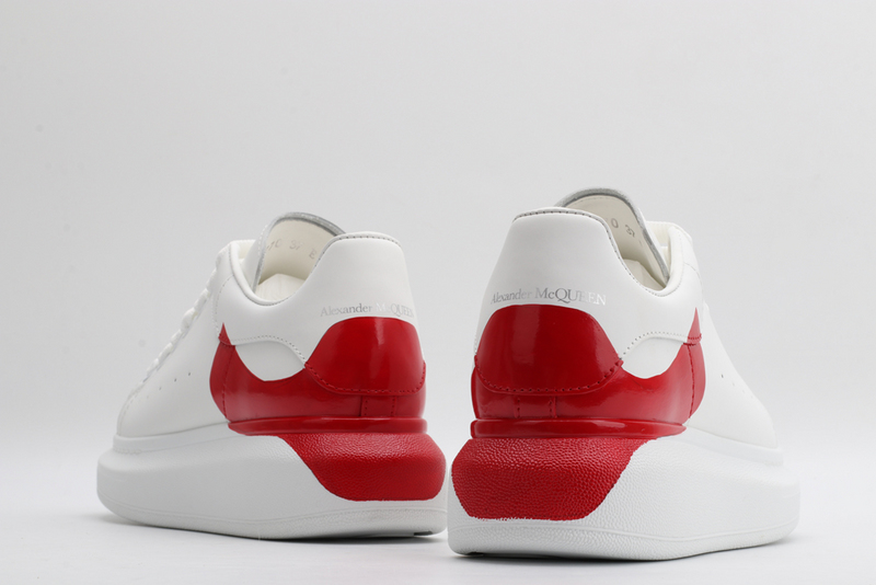 MCQUEEN OVERSIZED SNEAKER