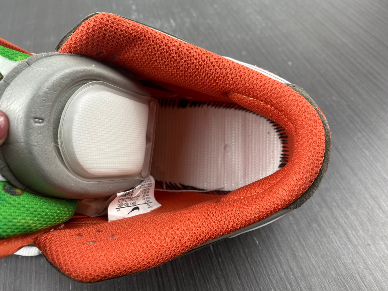 Crushed D.C. x Nike SB Dunk Low DH7782-001