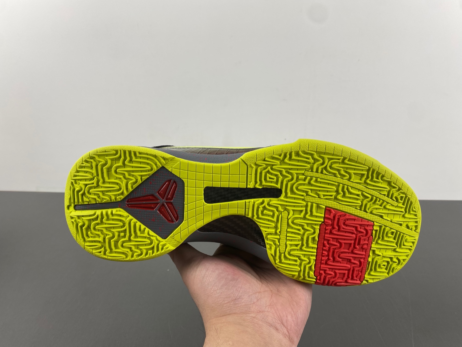 Nike Zoom Kobe 5 ZK5 Chaos    CD4991-001