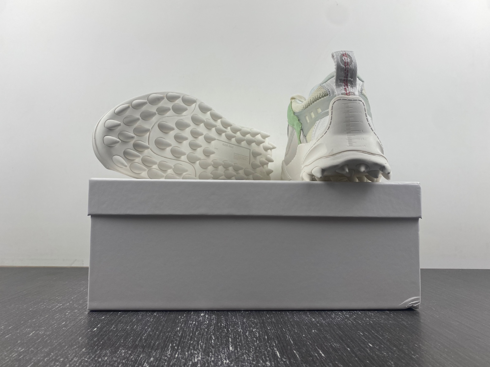 OW C/O​ ODSY-1000 SNEAKERS