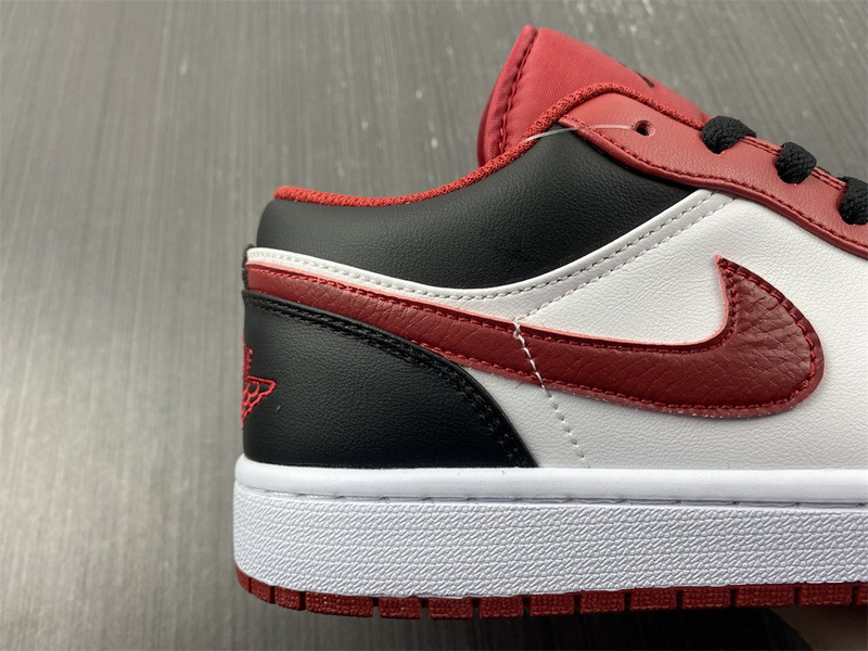 Air Jordan 1 Low