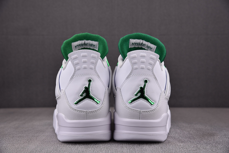 Air Jordan 4 "Metallic Green" CT8527-113