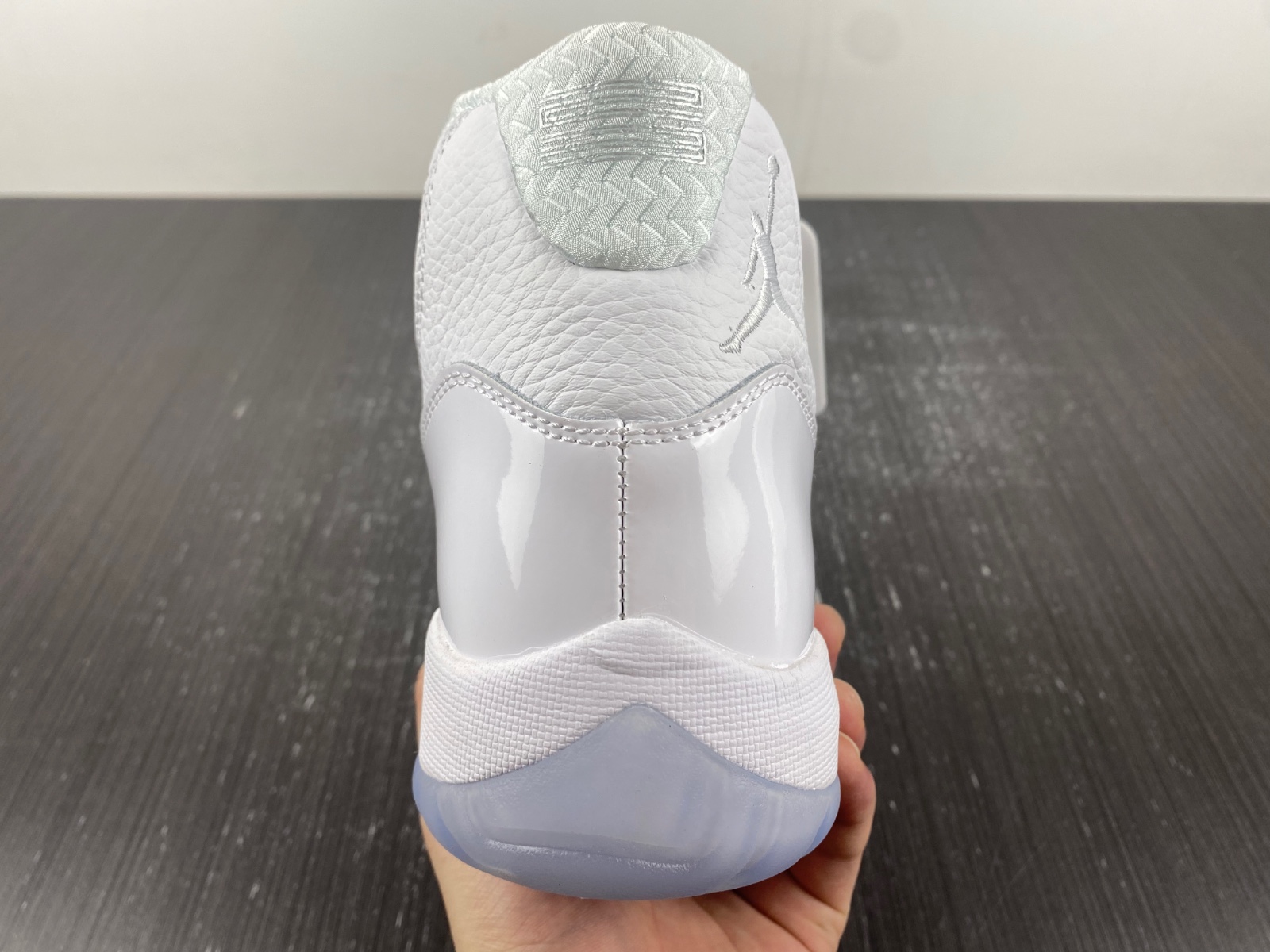 Air Jordan 11 Retro 25th Anniversary White / Silver 408201-101