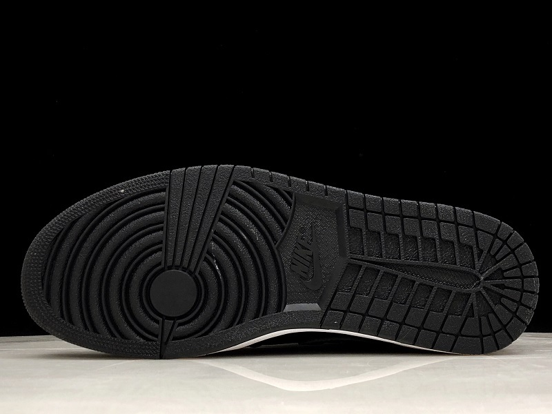 Air Jordan 1 Retro High OG "Shadow" 555088-013