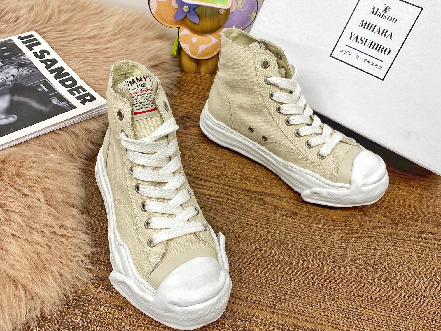Maison Mihara Yasuhiro High-Top Sneakers  MMY-004