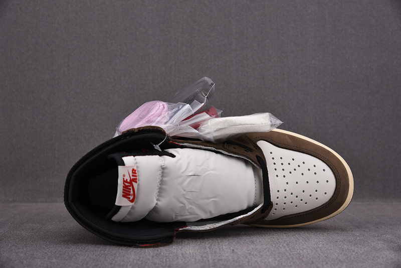 Travis Scott x Air Jordan 1 Retro High OG 