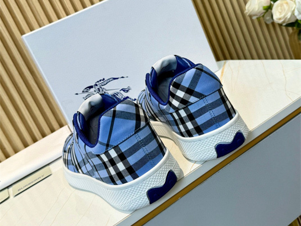 Burberry Check Terrace Sneakers  BBR--3008