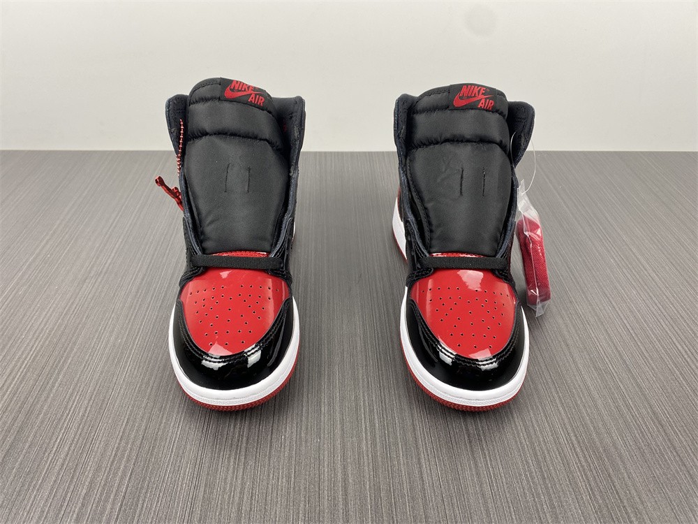 Air Jordan 1 Bred Patent Leather 555088-063