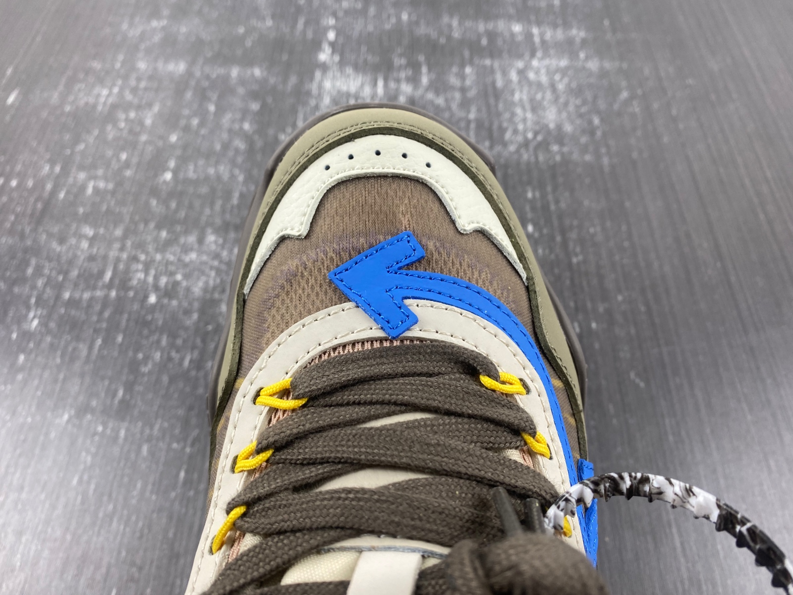 OW C/O ODSY-1000 SNEAKERS