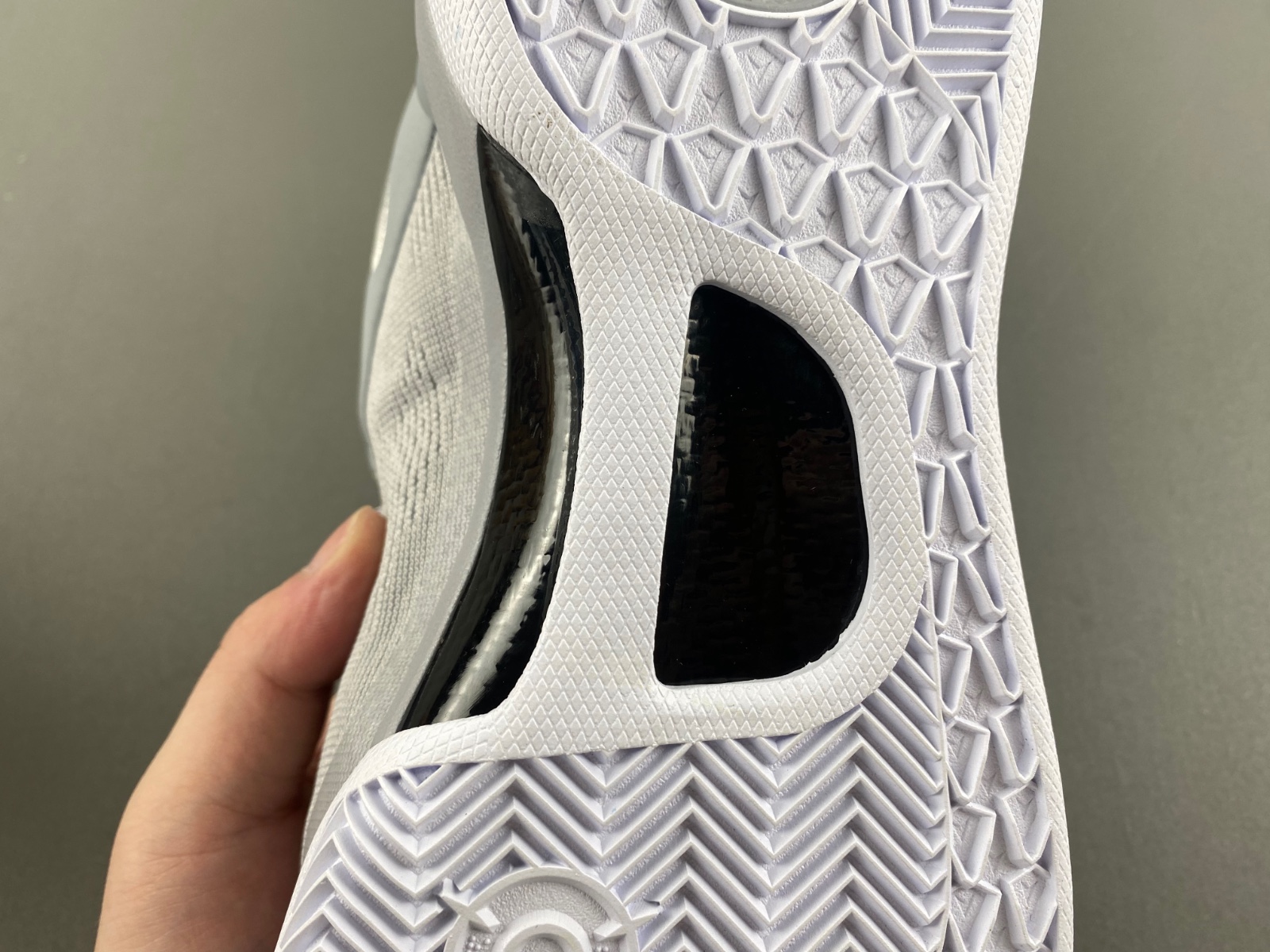 zoom kobe vi ftb kb6  HF9550-002