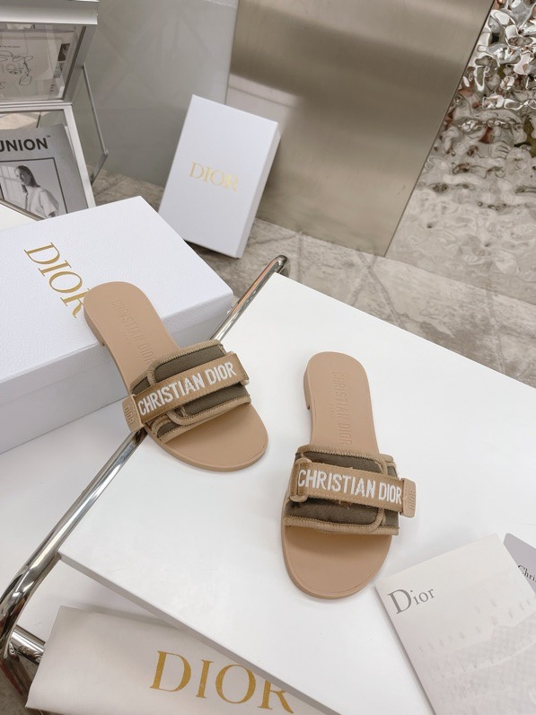 DIOR EVOLUTION SANDAL