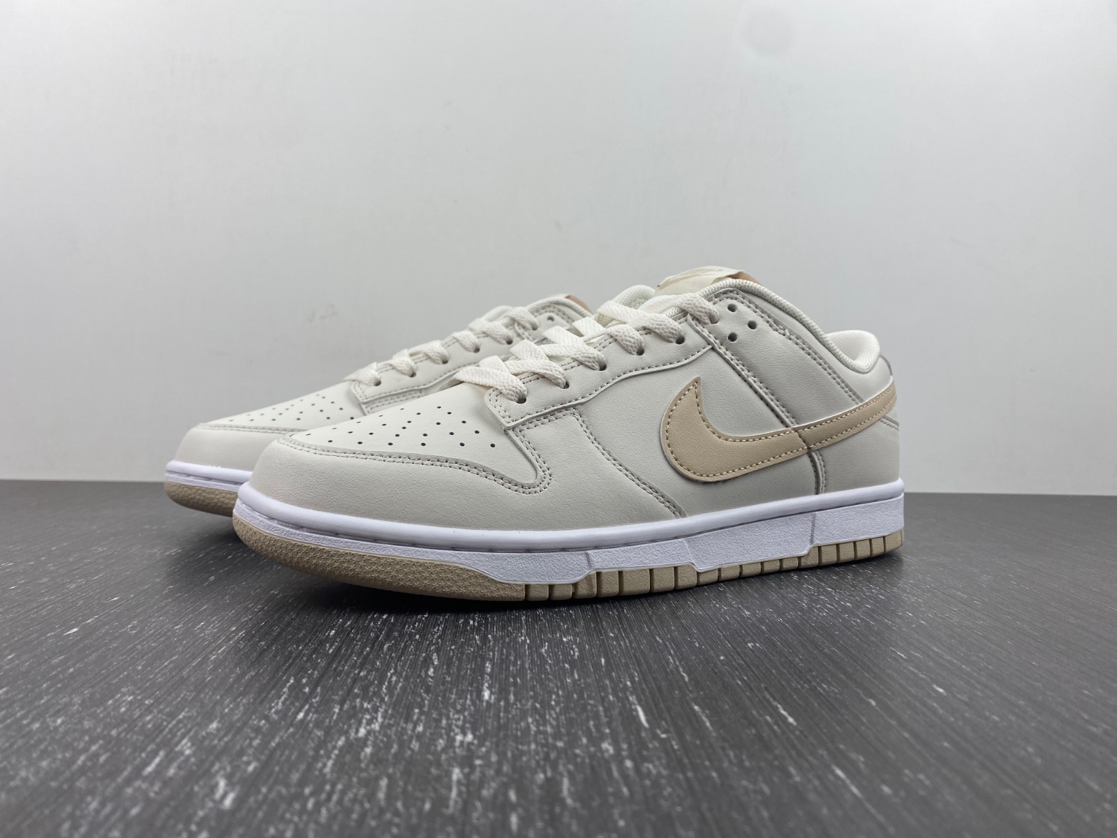Nike Dunk Low 'Light Bone Tan' DV0831-003
