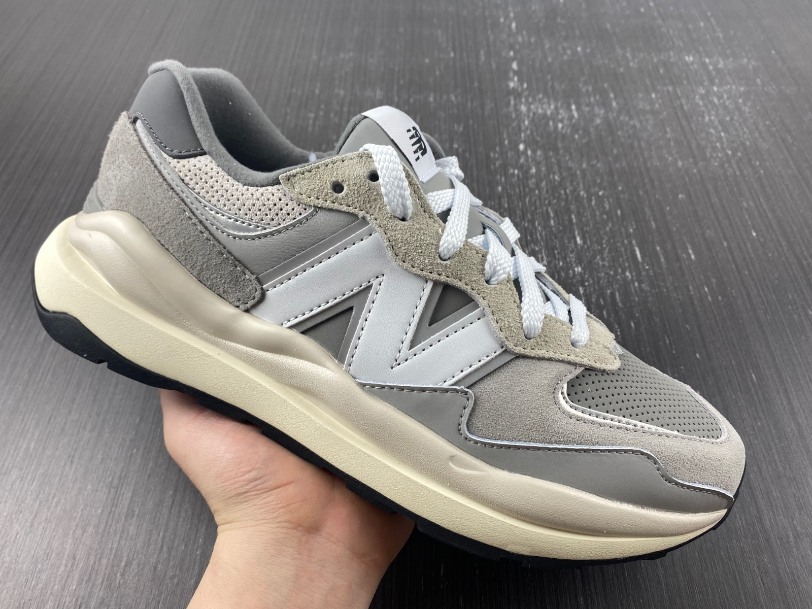 New Balance 57/40 Grey Day - M5740TA