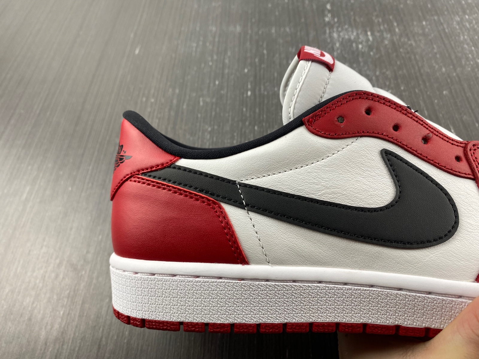 Air Jordan 1 Retro Low OG 