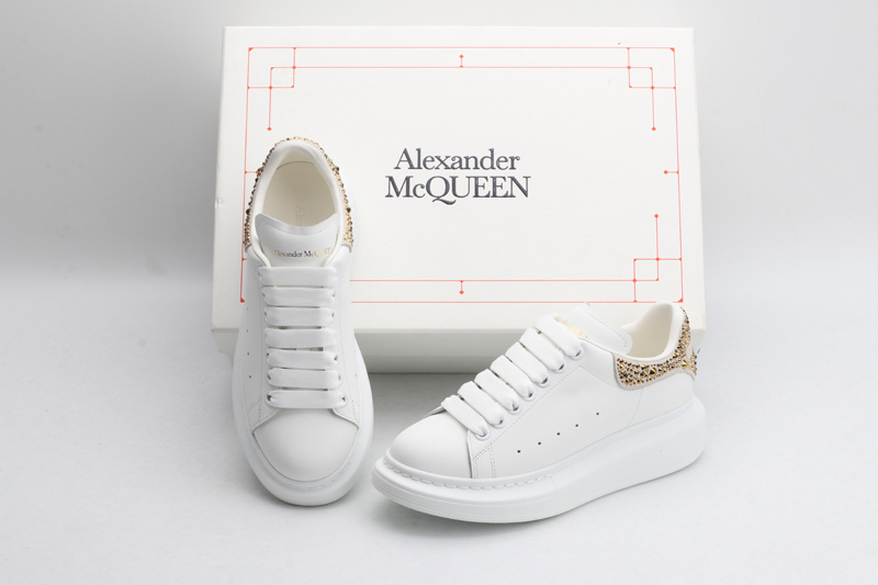 MCQUEEN OVERSIZED SNEAKER