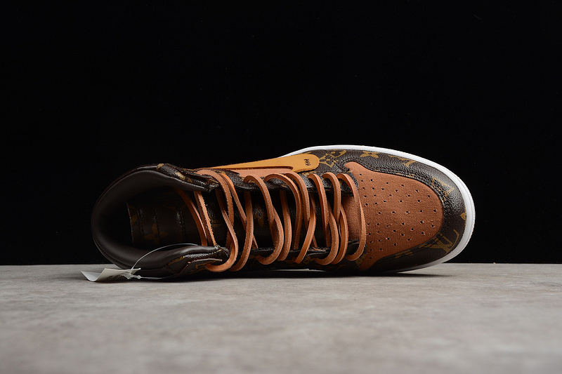 NIKE AIR JORDAN 1S（WITH CASE) AQ0818-158