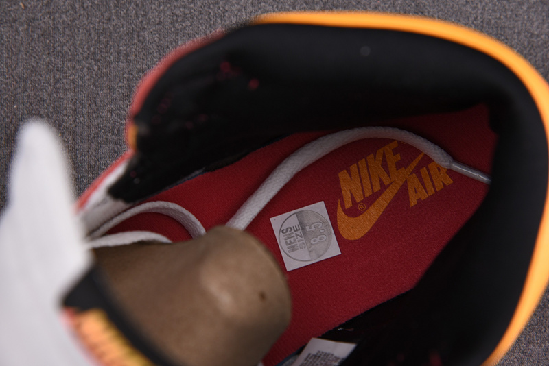 Air Jordan 1 Light Fusion Red 555088-603