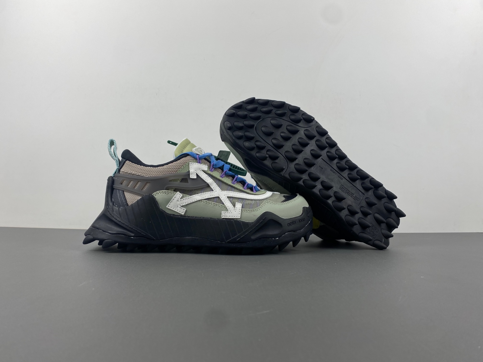 OW C/O​ ODSY-1000 SNEAKERS