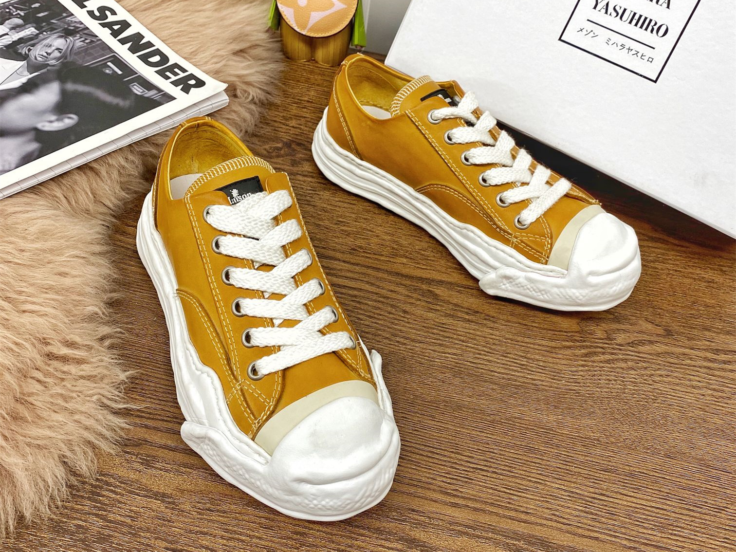 Maison Mihara Yasuhiro Low-Top Sneakers MMY-008