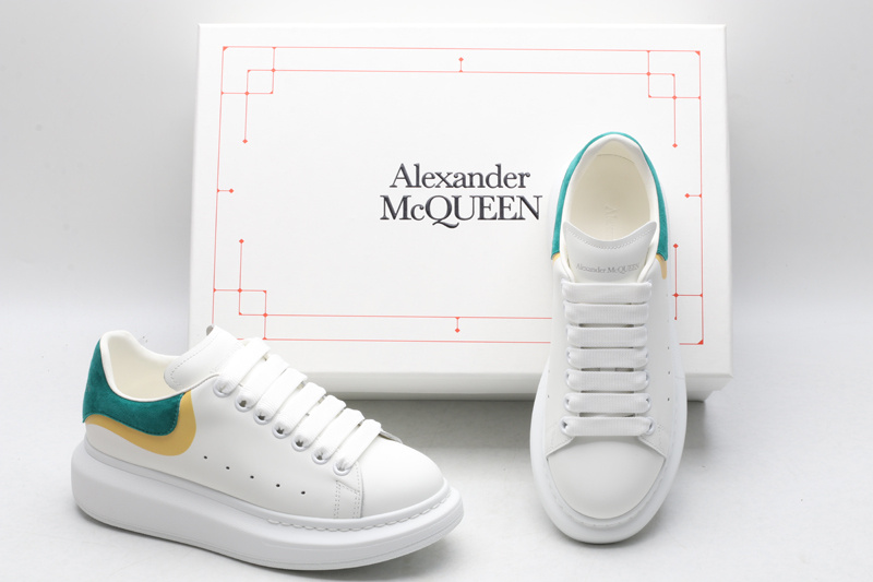 MCQUEEN OVERSIZED SNEAKER
