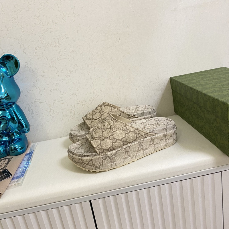 Gucci slide (EU35-EU45)