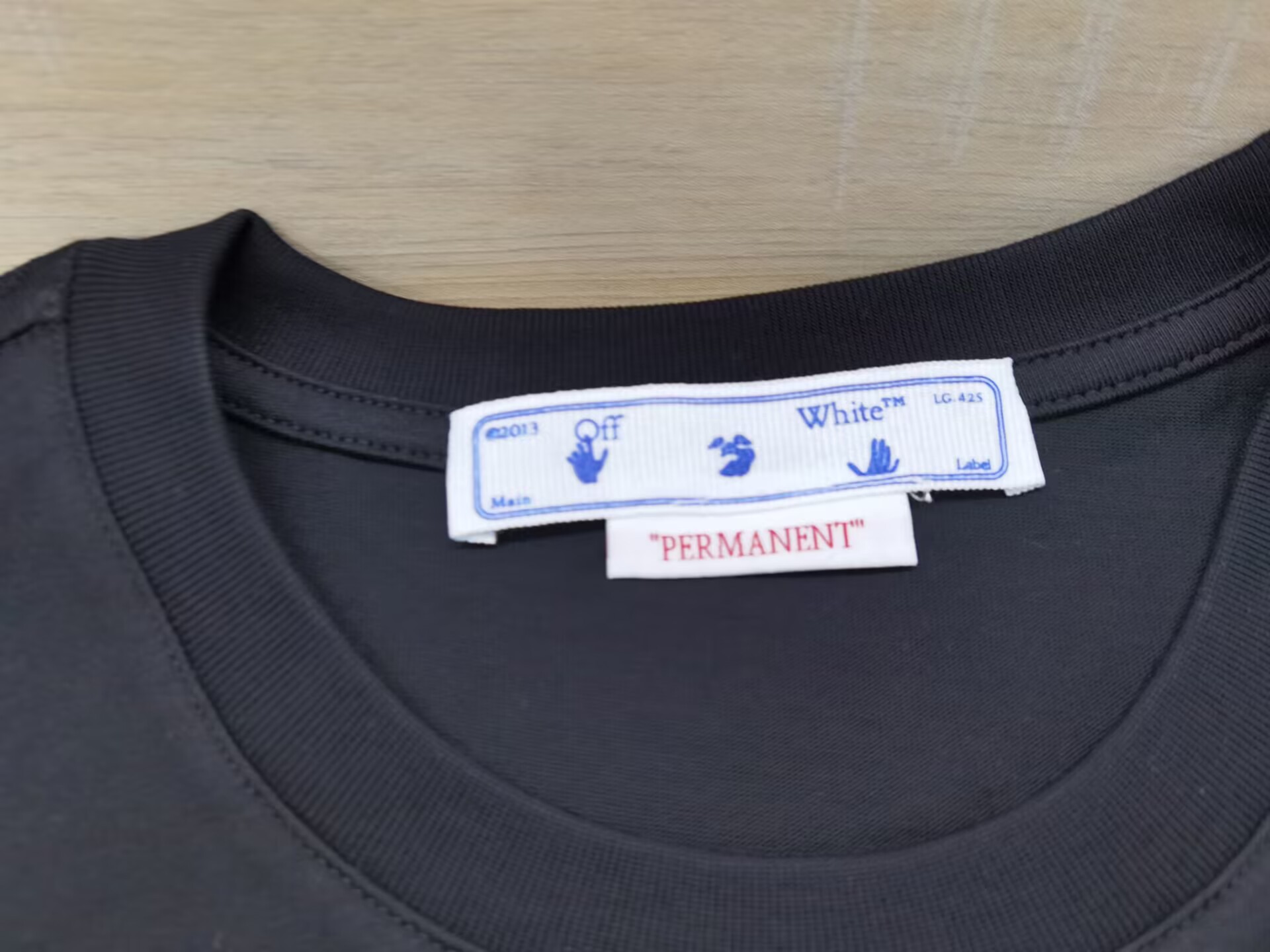 OFF-WHITE T-SHIRT 2302010