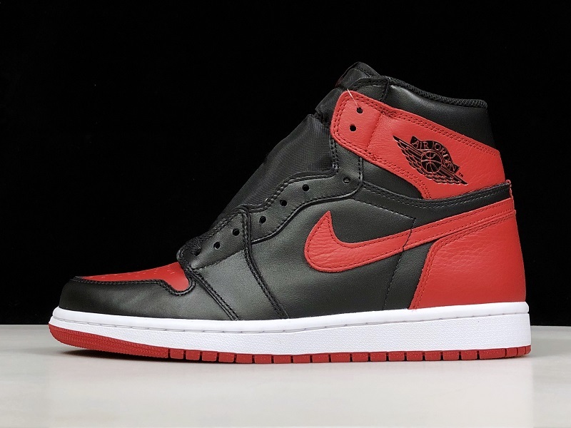 Air Jordan 1 Retro High OG 'Banned' 2016 555088-001