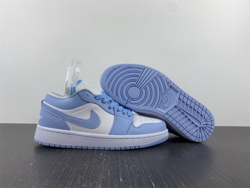 Air Jordan 1 Low Aluminum DC0774-141