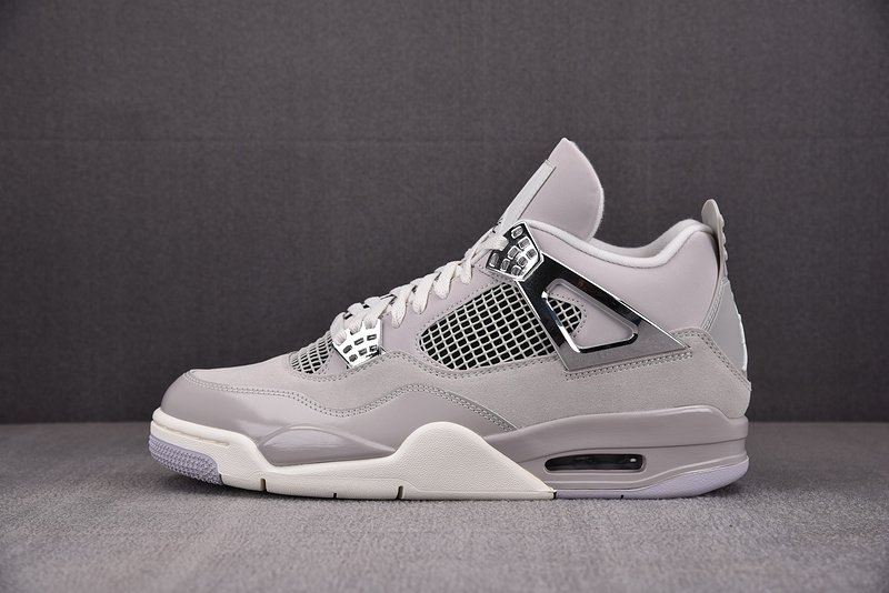 Air Jordan 4 Frozen Moments AQ9129-001