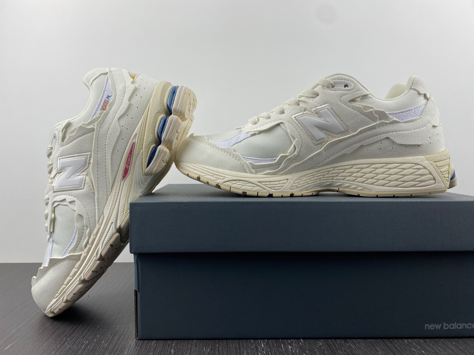 New Balance 2002R Protection Pack Sea Salt - M2002RDC