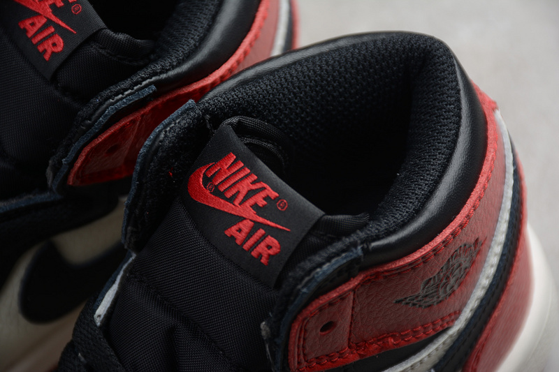 AIR Jordan 1 Retro High Bred Toe KID-555088-610